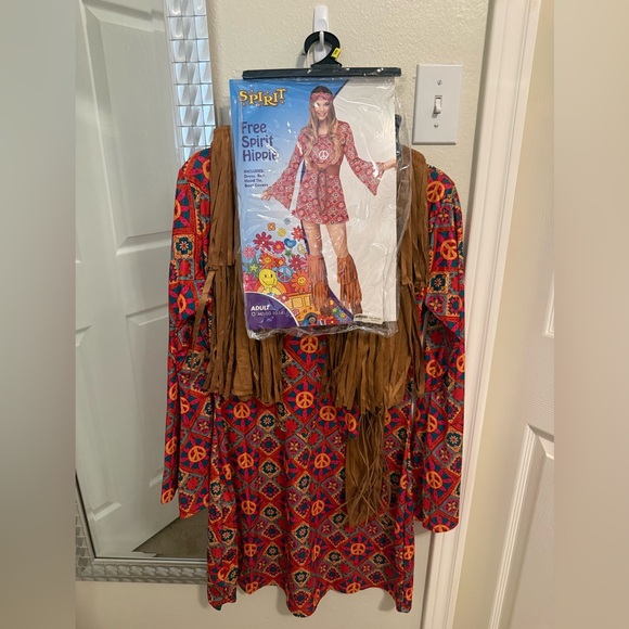 Spirit Halloween Free Spirit Hippie Costume Size Medium - Picture 1 of 4